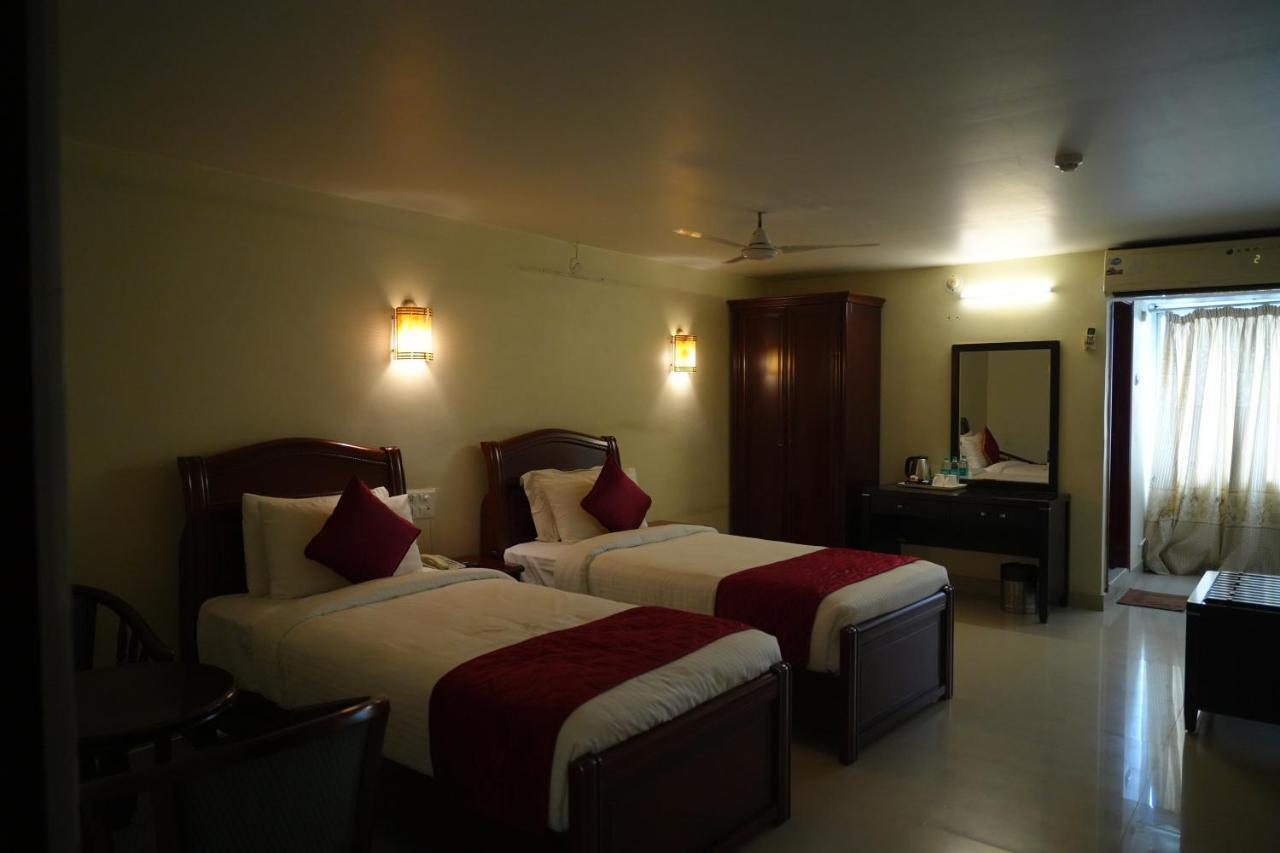 Mg Zion Hotel 蒂鲁帕蒂 外观 照片